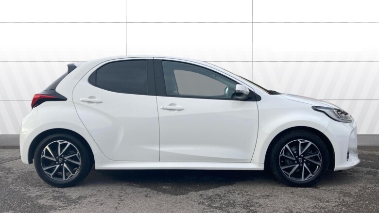 Toyota Yaris 1.5 Hybrid Design 5dr CVT Hybrid Hatchback